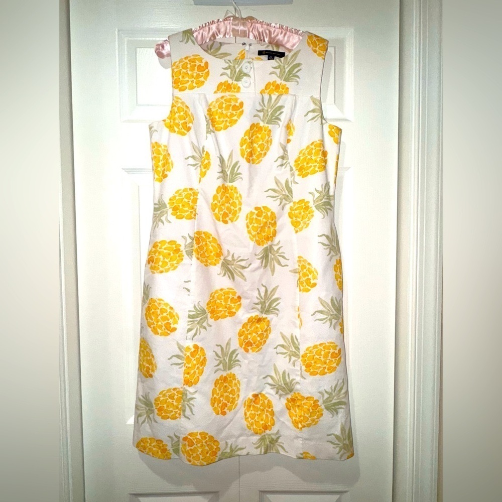 Brooks Brothers Pineapple Print Shift Dress preppy style Size 10. EUC